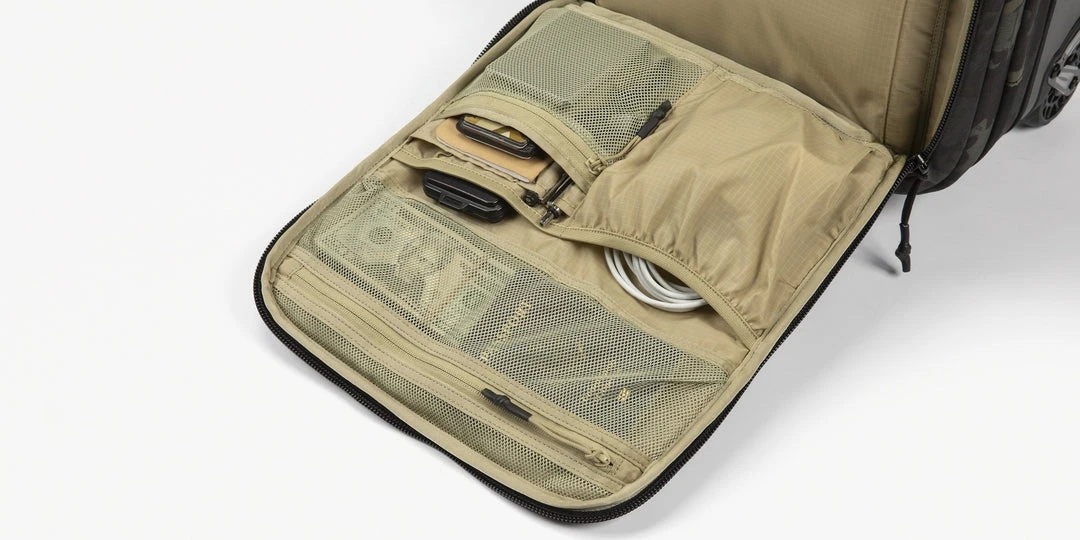 Travel Bags & Luggage Viktos Johnny Combat Wheelie Bag