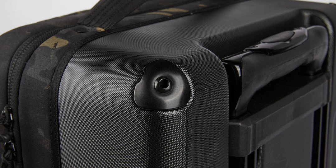 Travel Bags & Luggage Viktos Johnny Combat Wheelie Bag